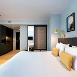 Staycity Paris La Defense Hotel