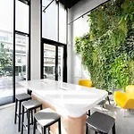 Staycity Paris La Defense Hotel