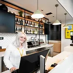 Staycity Paris La Defense Hotel 4*