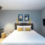 Staycity Paris La Defense Hotel Courbevoie