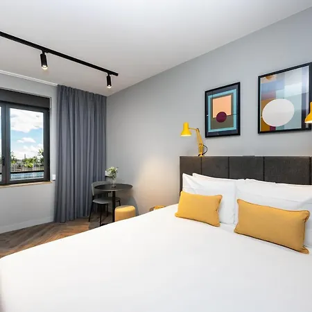 Staycity Paris La Defense