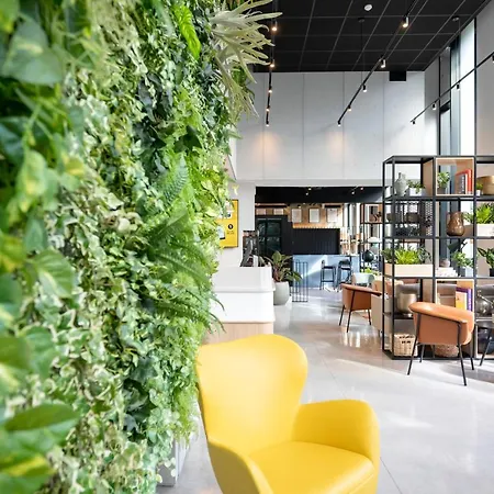 Hotel Staycity Paris La Defense Courbevoie