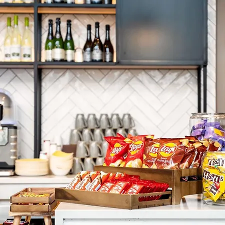 Aparthotel Staycity Paris La Defense Courbevoie