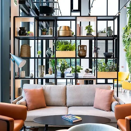 Staycity Paris La Defense Hotel