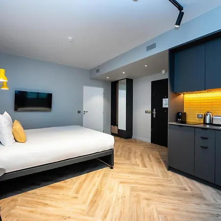 Staycity Paris La Defense Hotel Courbevoie