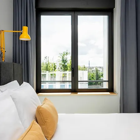 Hotel Staycity Paris La Defense