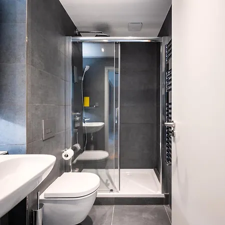 Staycity Paris La Defense 4* Courbevoie