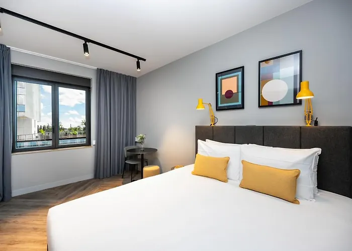 Staycity Paris La Defense