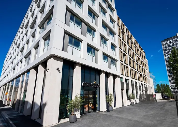 Staycity Paris La Defense 库尔布瓦