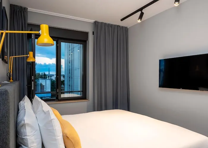 Staycity Paris La Defense 4* 库尔布瓦